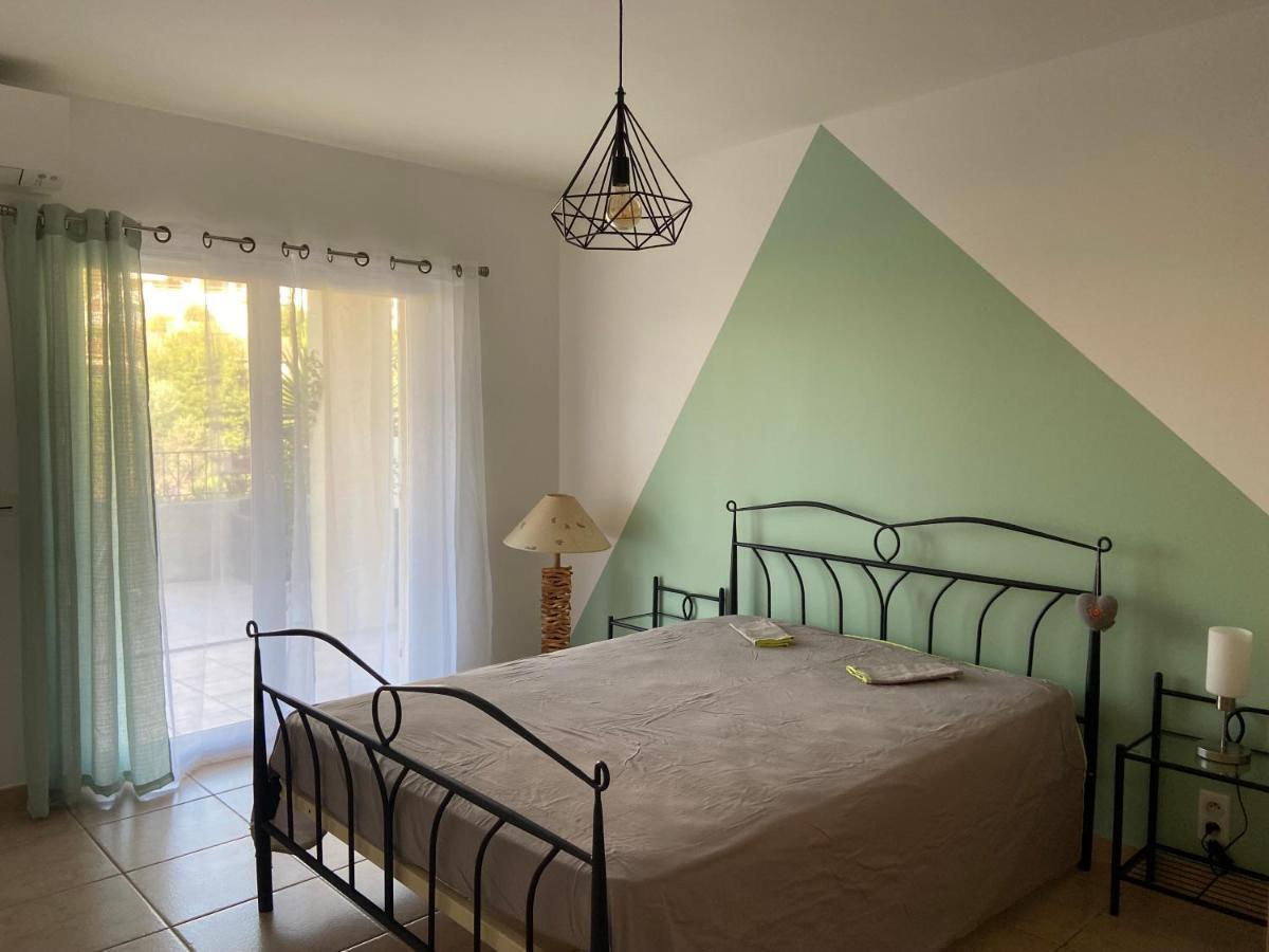 Tres Bel Appartement Entier Proche De La Mer 2 Chambres 1 Salon Vallauris Buitenkant foto